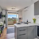 Searenity Apartment Split