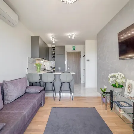 Apartment Searenity